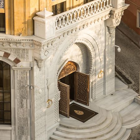 Ajwa Sultanahmet - Preferred Hotels Lvx Collection اسطنبول المظهر الخارجي الصورة Entrance to the tomb