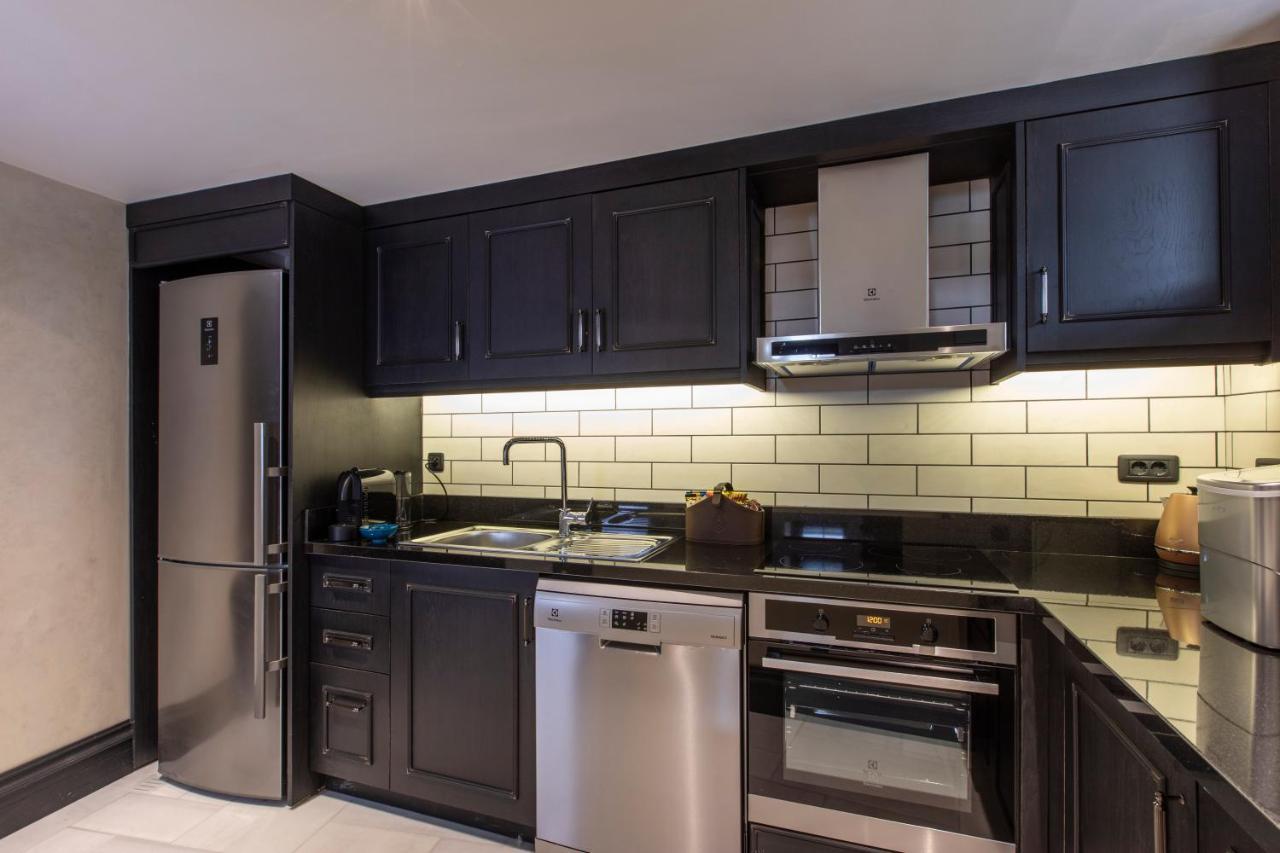Ajwa Sultanahmet - Preferred Hotels Lvx Collection اسطنبول المظهر الخارجي الصورة A kitchen in a student flat at the University of Sheffield